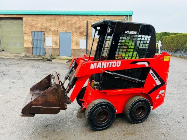 2022 MANITOU 850R SKIDSTEER C/W BUCKET Exw UK
