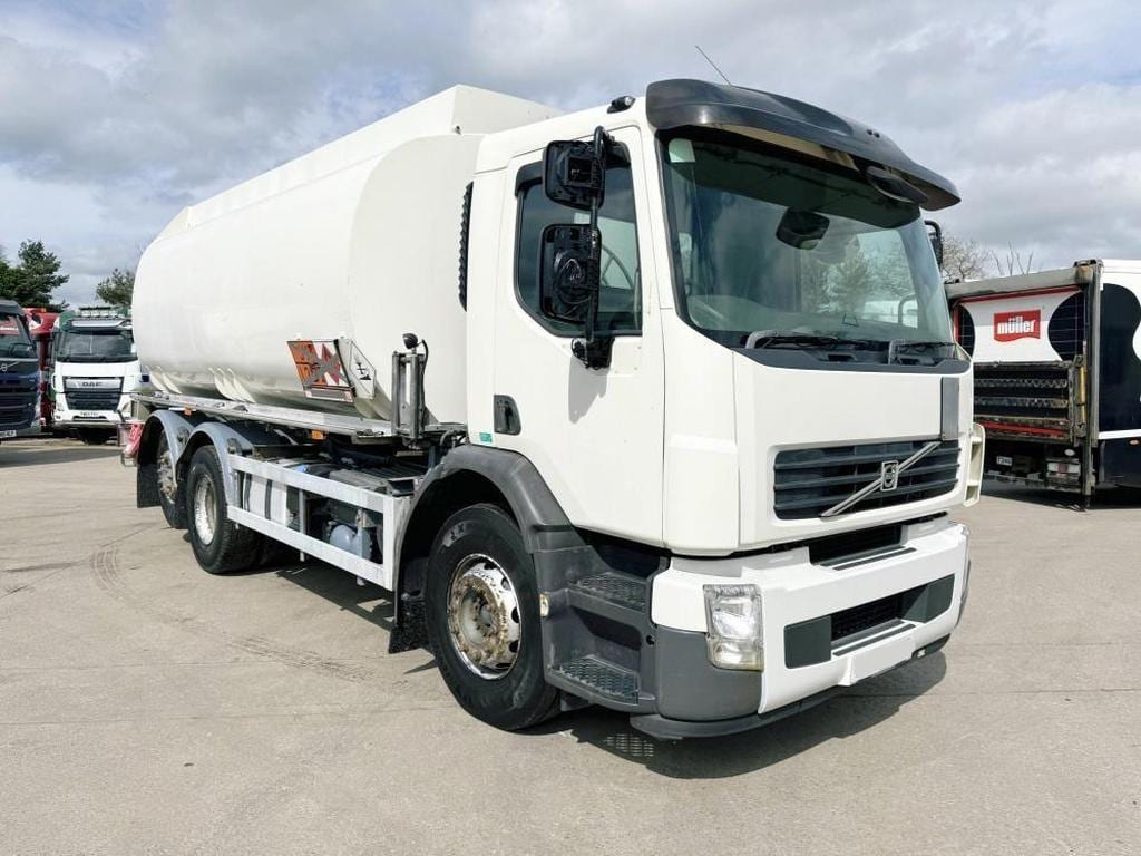 2010 VOLVO FE 340 6X2 20,000 LITRE FUEL TANKER Exw UK