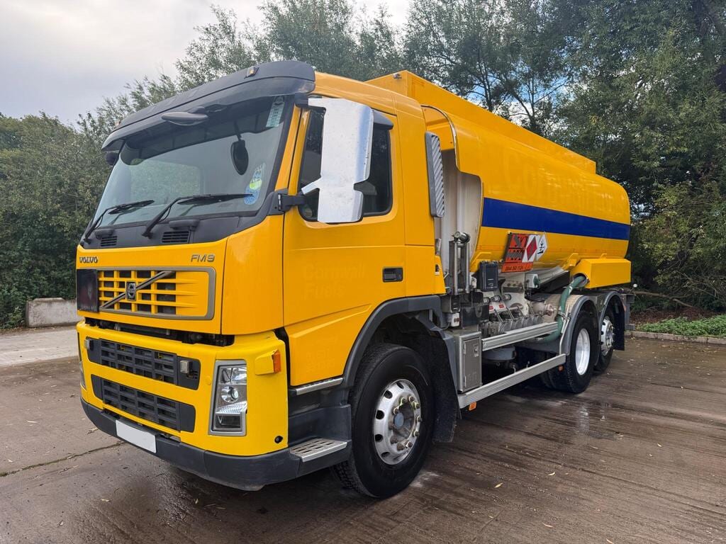 2006 Volvo FM9 330 6×2 Tanker 9.4 18,800L Exw UK