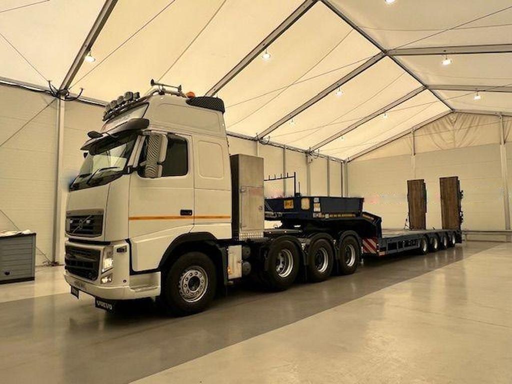 2011 Volvo FH 8×4 Tractor Unit with Faymonville 4 Axle LowLoader Exw UK