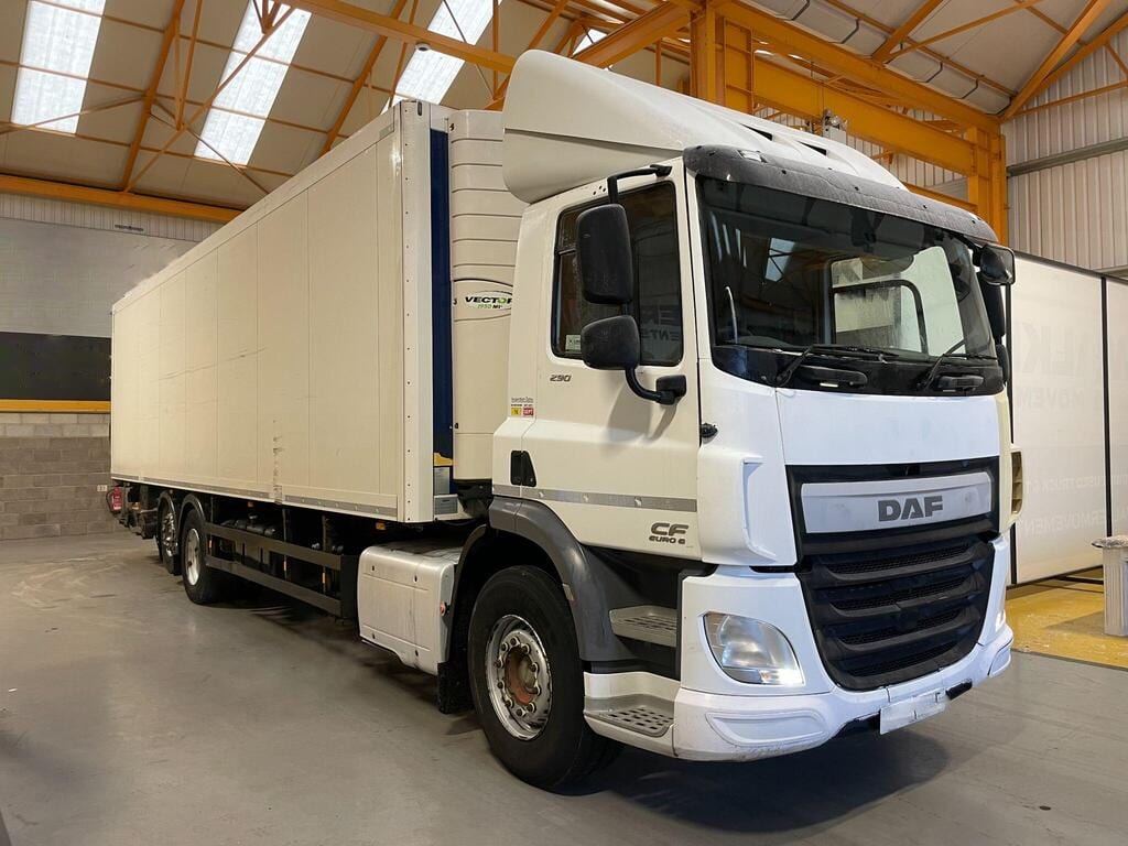 2016 DAF CF EURO 6 6X2 26 TONNE INSULATED FRIDGE/FREEZER 10.8 Exw UK