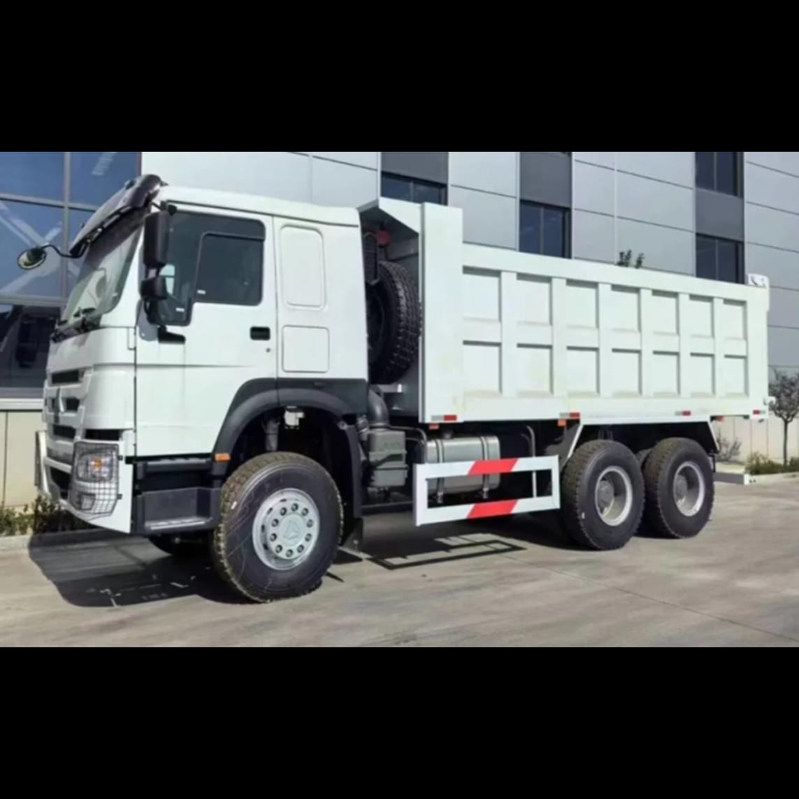 19.32 m3 6×4 Sino Howo Tipper 400 Hp with Grab option Exw China