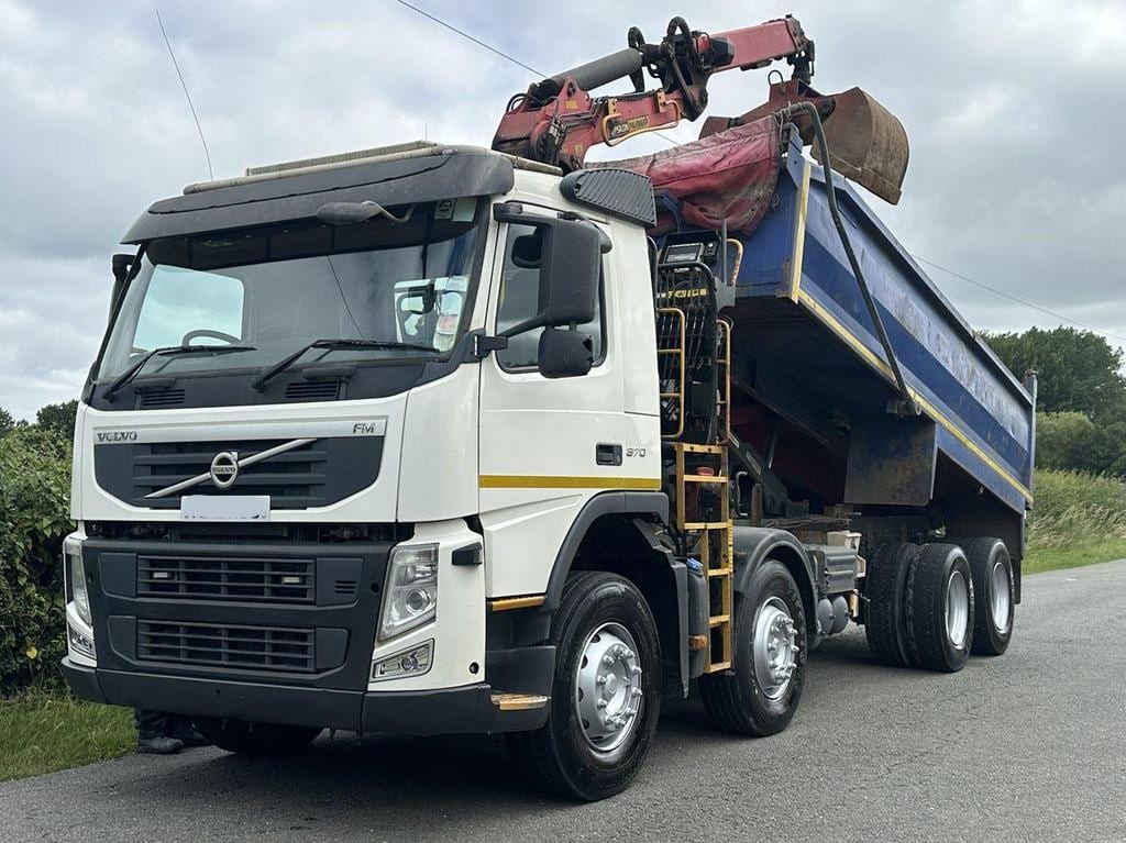2012 Volvo FM 370 8×4 Tipper with Grab 10.8 Exw UK