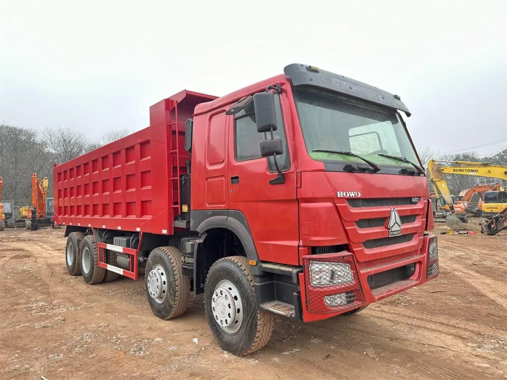 Sinotruk 8×4 Tipper Truck 400HP 25m3 (With grab option) Exw China