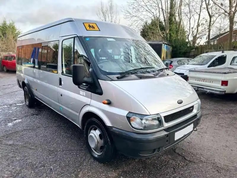 2006 Ford Transit 2.4 TDCi 430 Duratorq RWD L4 H3 5dr Minibus Exw UK