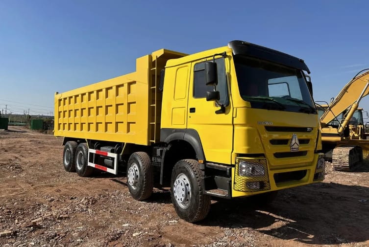 Refurbished HOWO 371HP 8×4 Dump Truck 27 m3 Exw China